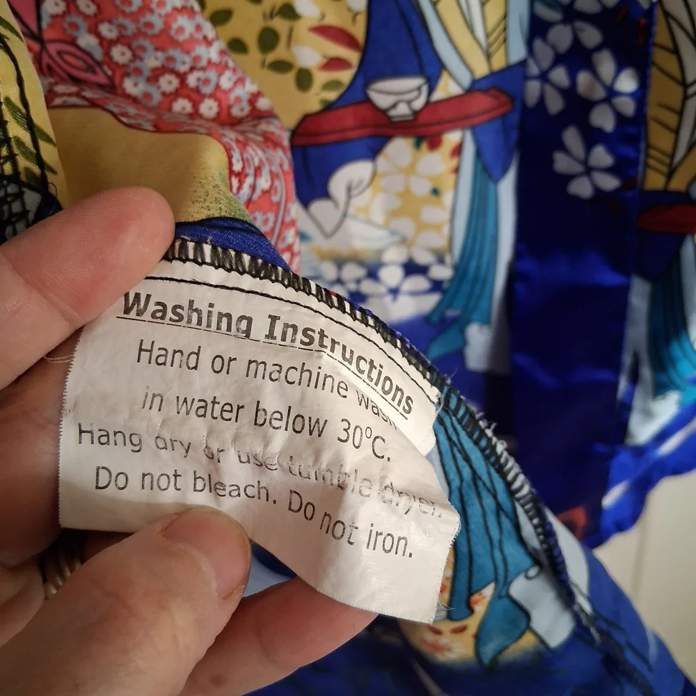 Royal Blue Satin Kimono Jacket with Geisha Print - Picture 5 of 15